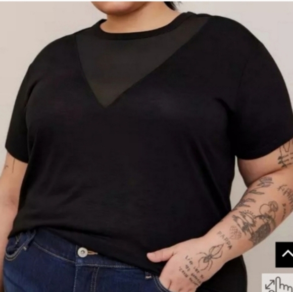 ⚘️Torrid 2x Relaxed Fit Feather Soft Slub V-Mesh Inset Tee - Picture 1 of 4
